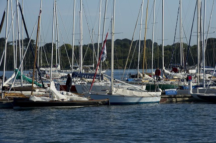 pbiam03Jamoneau Port Blanc Ile Aux Moines les pontons d accueil